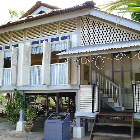 Homestay Wira Fh Άλορ Σταρ Εξωτερικό φωτογραφία