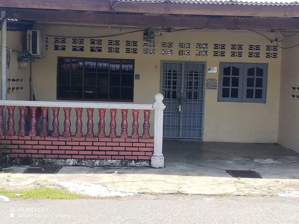 Homestay Wira Fh Άλορ Σταρ Εξωτερικό φωτογραφία