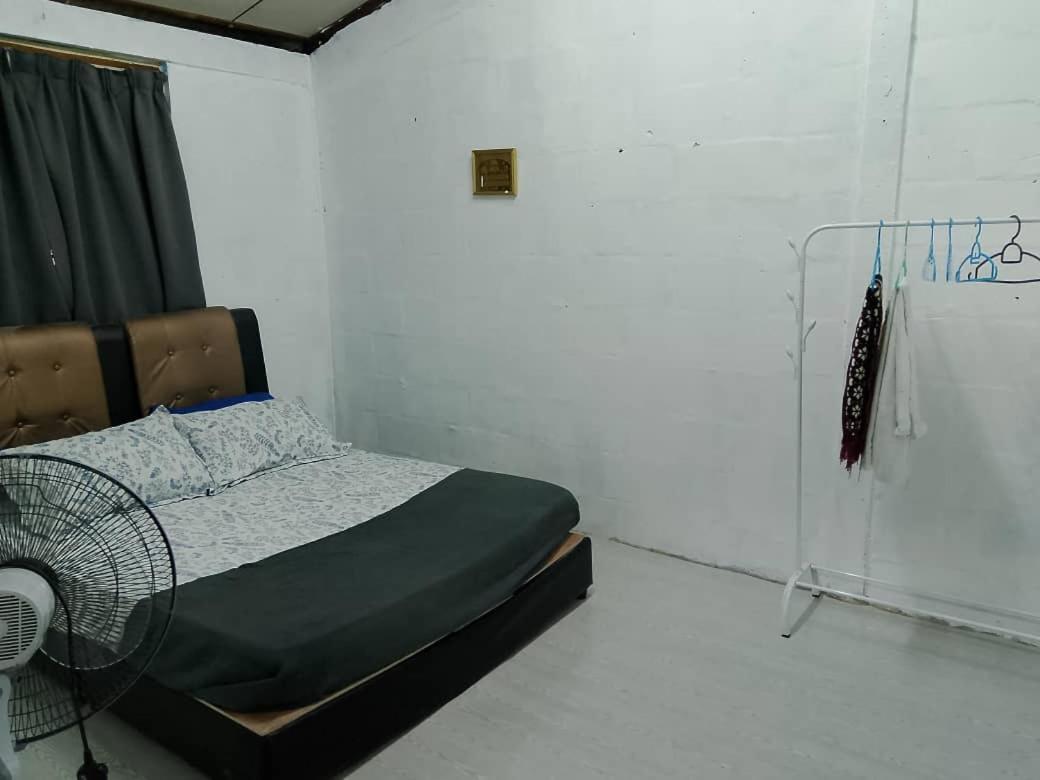 Homestay Wira Fh Άλορ Σταρ Εξωτερικό φωτογραφία