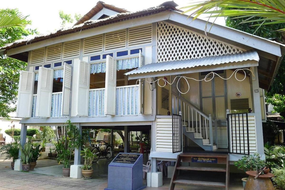 Homestay Wira Fh Άλορ Σταρ Εξωτερικό φωτογραφία